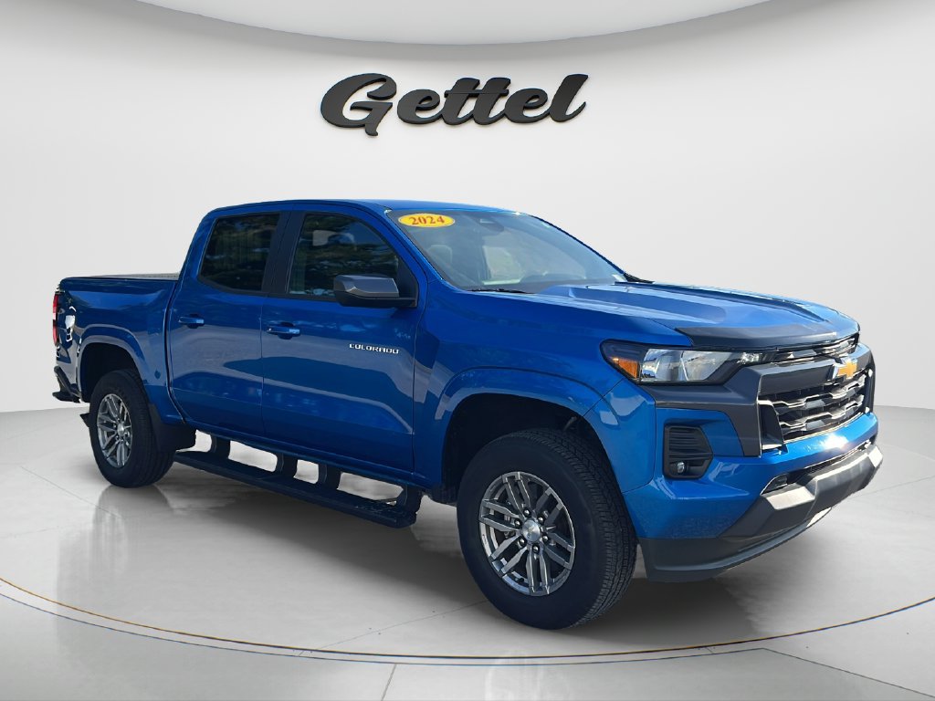 Used 2024 Chevrolet Colorado LT w/ LT Convenience Package RWD image 3