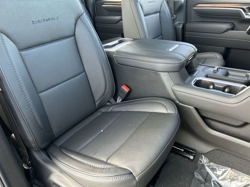 New 2026 GMC Sierra 3500 Denali w/ Denali Reserve Package AWD/4WD image 28