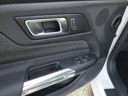 New 2026 Ford Mustang Coupe image 12