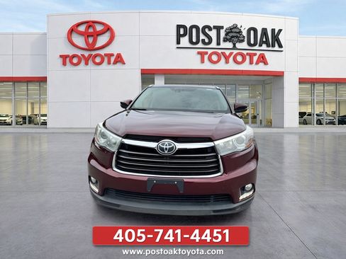 Used 2016 Toyota Highlander Limited Platinum AWD/4WD image 2