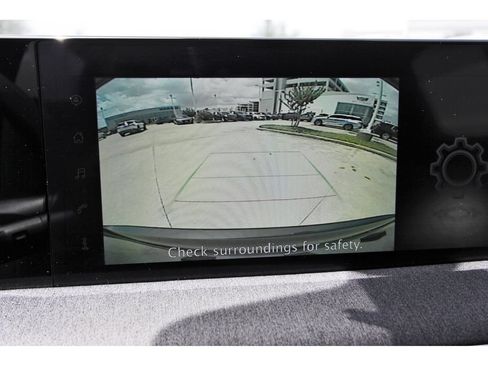 Used 2025 Nissan Kicks SV FWD image 12