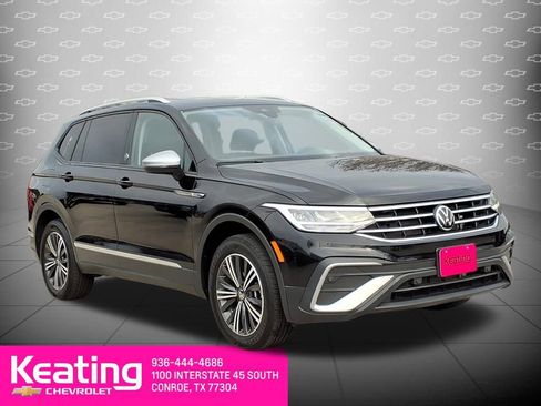 Used 2024 Volkswagen Tiguan Wolfsburg Edition image 3