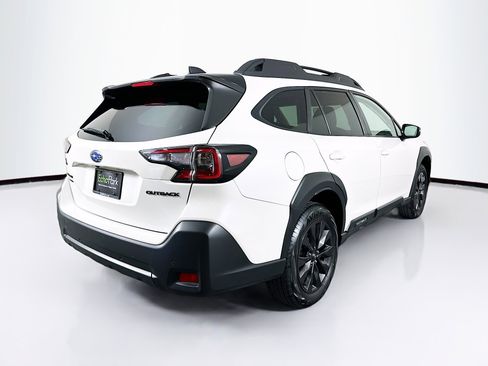 Used 2025 Subaru Outback Onyx Edition image 9