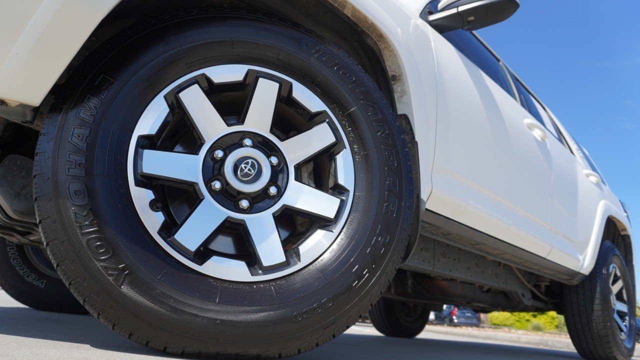 Used 2019 Toyota 4Runner TRD Off-Road Premium AWD/4WD image 11