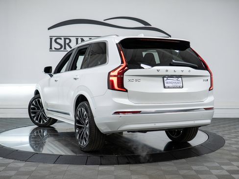 New 2026 Volvo XC90 B5 Plus w/ Protection Package image 29