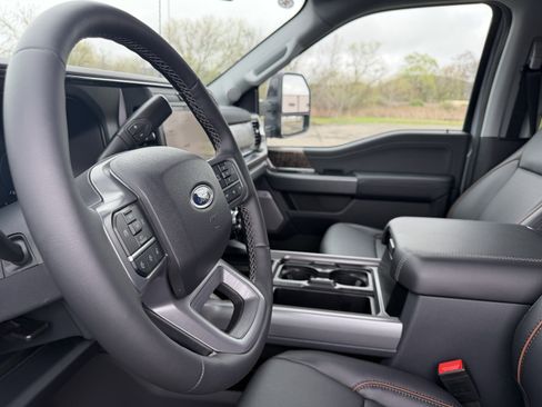 New 2026 Ford F250 Lariat AWD/4WD image 9