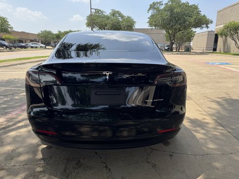 Used 2021 Tesla Model 3 Long Range AWD/4WD image 4