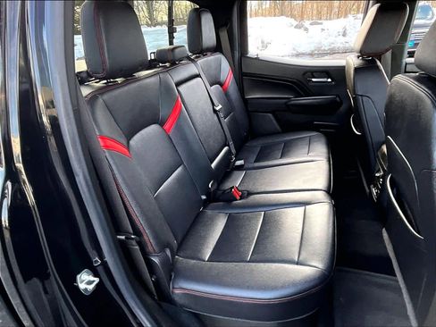 Used 2023 Chevrolet Colorado Z71 w/ Z71 Convenience Package 2 image 15