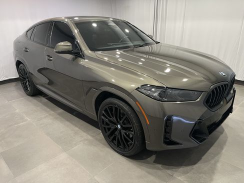 Certified 2024 BMW X6 xDrive40i w/ Executive Package AWD/4WD image 3