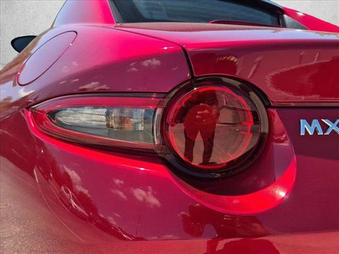 Used 2023 MAZDA MX-5 Miata Grand Touring RWD image 15