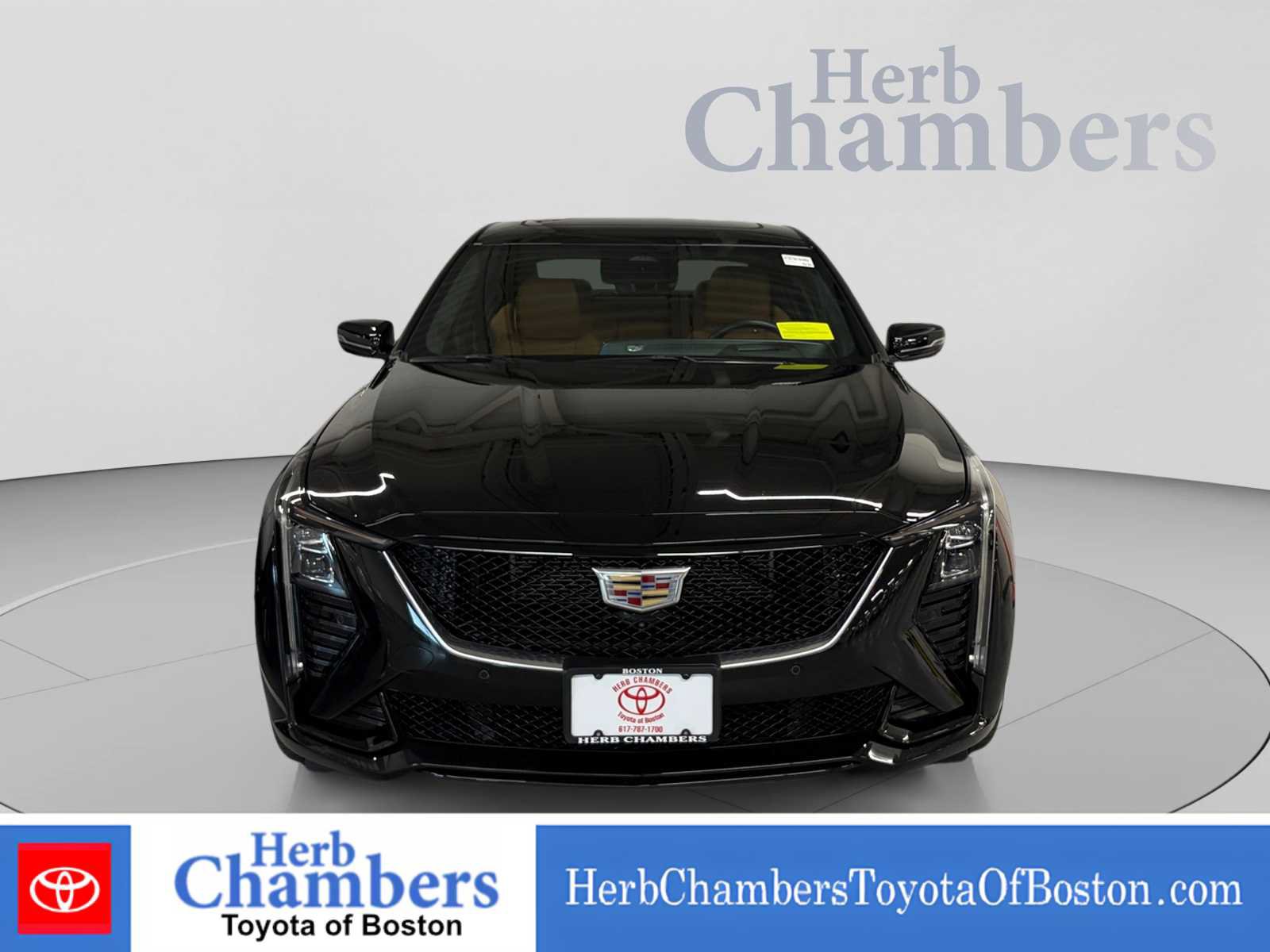 Used 2025 Cadillac CT5 V w/ Platinum Package AWD/4WD image 2