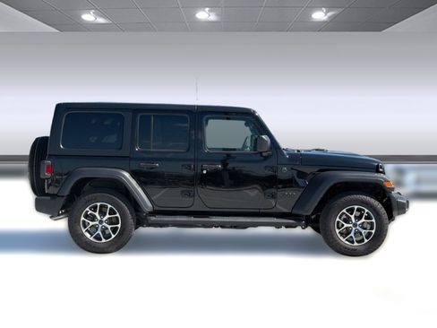 Used 2024 Jeep Wrangler Unlimited Sport AWD/4WD image 8