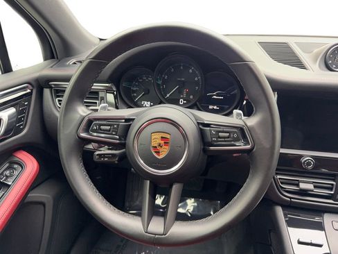 Used 2022 Porsche Macan AWD/4WD image 55