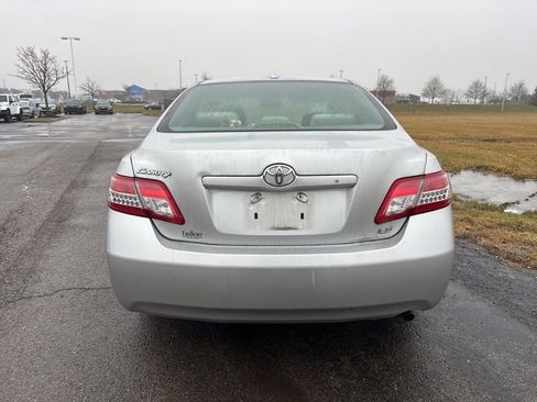 Used 2011 Toyota Camry LE image 8