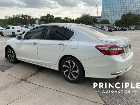 Used 2017 Honda Accord EX-L image 4