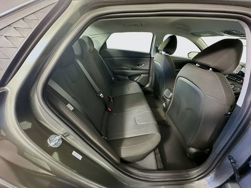 Certified 2026 Hyundai Elantra SE FWD image 25