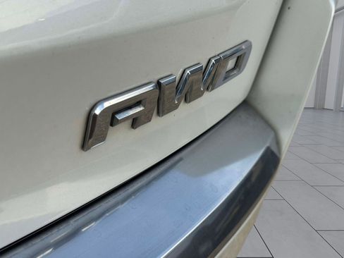 Used 2015 GMC Acadia SLE image 9