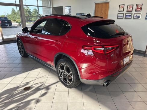 Used 2023 Alfa Romeo Stelvio Ti AWD/4WD image 11