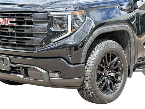 Used 2023 GMC Sierra 1500 Elevation AWD/4WD image 7