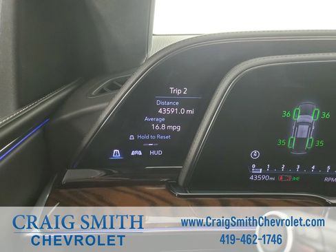 Used 2022 Cadillac Escalade Sport Platinum w/ Heavy-Duty Trailer Package AWD/4WD image 38