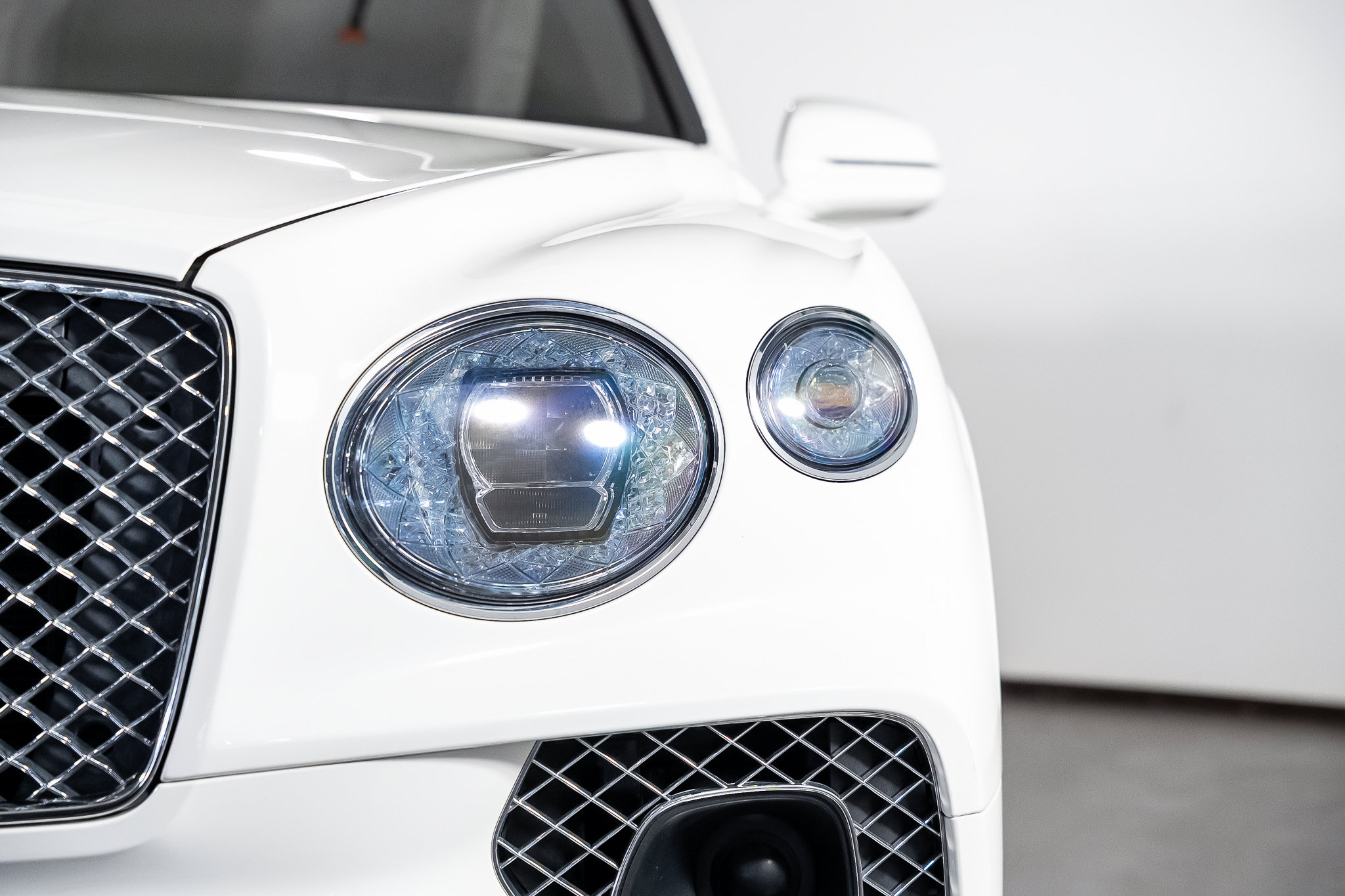 Used 2022 Bentley Bentayga AWD/4WD image 5