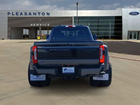 New 2026 Ford F350 Platinum image 4