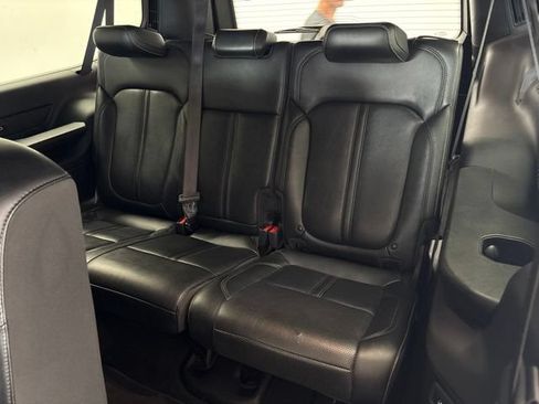Used 2024 Jeep Wagoneer L Series III w/ Flexible Seating Group AWD/4WD image 26