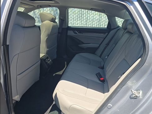 Used 2020 Honda Accord Touring image 9