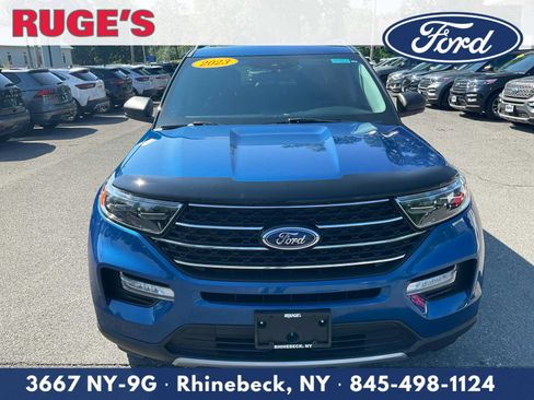 Certified 2023 Ford Explorer XLT w/ Equipment Group 202A AWD/4WD image 9