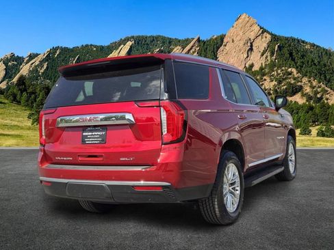 Used 2023 GMC Yukon SLT AWD/4WD image 7