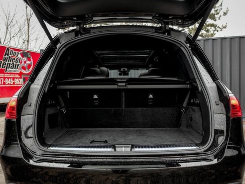 New 2026 Mercedes-Benz GLS 580 4MATIC image 10