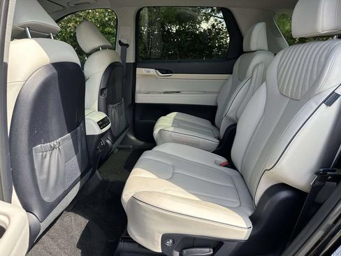 Used 2024 Hyundai Palisade Limited FWD image 10