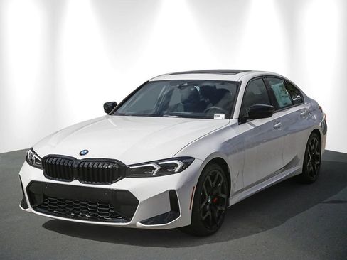 New 2026 BMW 330i Sedan w/ M Sport Package RWD image 3