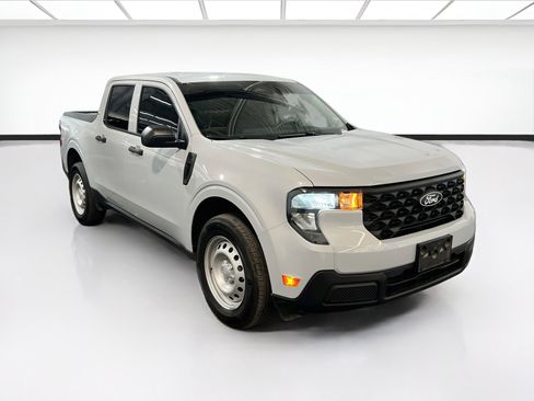 Used 2025 Ford Maverick XL FWD image 3