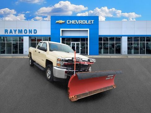 Used 2018 Chevrolet Silverado 2500 W/T w/ Snow Plow Prep Package AWD/4WD image 9