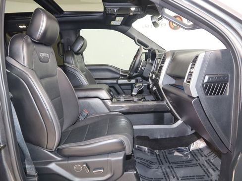 Used 2019 Ford F150 Raptor w/ Equipment Group 802A Luxury AWD/4WD image 13