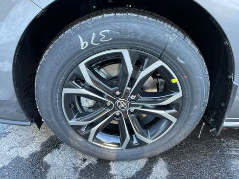 New 2026 Toyota Sienna Platinum image 27