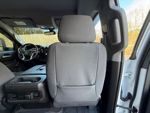 Used 2021 Chevrolet Silverado 1500 RST image 36