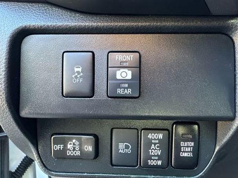 Certified 2023 Toyota Tacoma TRD Off-Road w/ Technology Package image 29