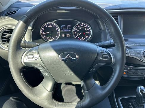 Used 2019 INFINITI QX60 Luxe w/ Essential Package image 11