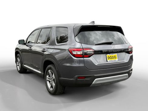 Certified 2024 Honda Pilot EX-L image 3