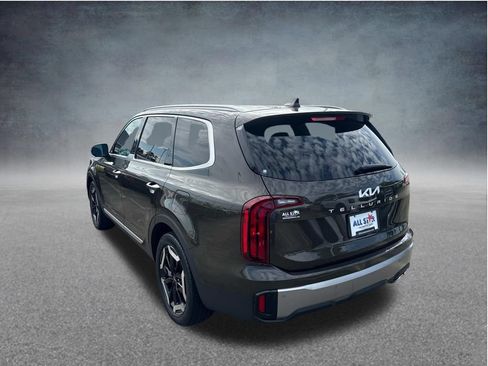 Used 2025 Kia Telluride S FWD image 7