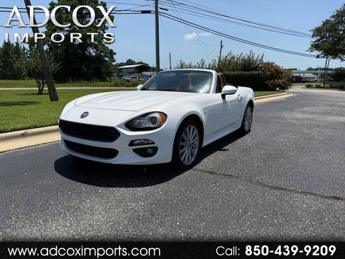 Used 2017 FIAT 124 Spider Lusso RWD image 1