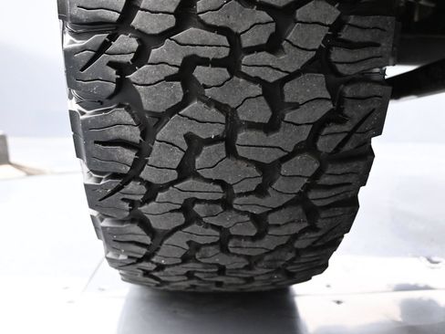 Used 2024 Jeep Wrangler Unlimited Rubicon 392 AWD/4WD image 19