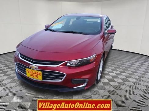 Used 2017 Chevrolet Malibu LT image 8