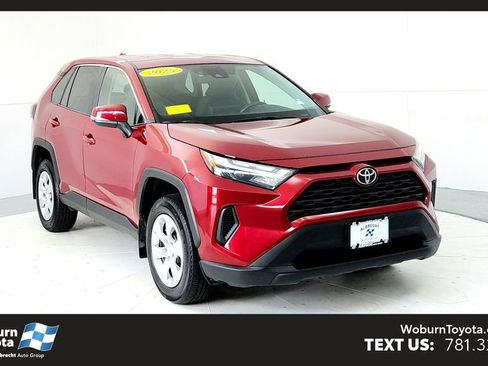 Used 2025 Toyota RAV4 LE AWD/4WD image 1