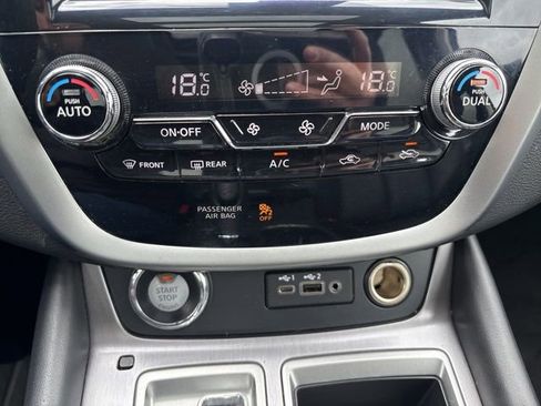 Used 2024 Nissan Murano SV AWD/4WD image 26