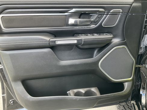 Used 2023 RAM 1500 Laramie AWD/4WD image 27