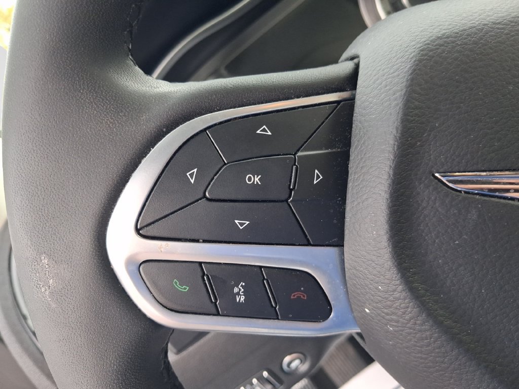 Used 2023 Chrysler 300 Touring L AWD/4WD image 15