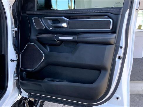 Used 2019 RAM 1500 Laramie image 23